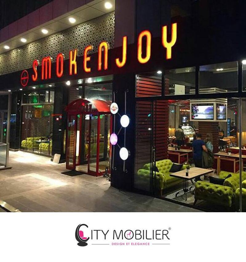 SMOKEN JOY : ESPACE LOUNGE intérieur et extérieur