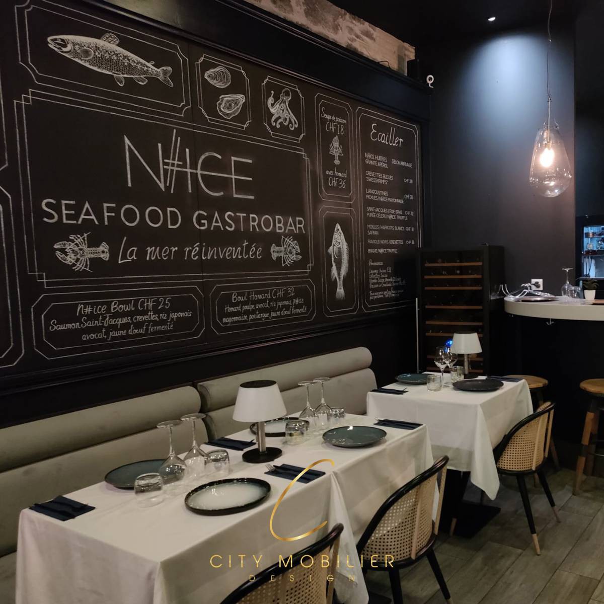 Banquettes sur-mesure et tabourets pour le Gastrobar à Genêve